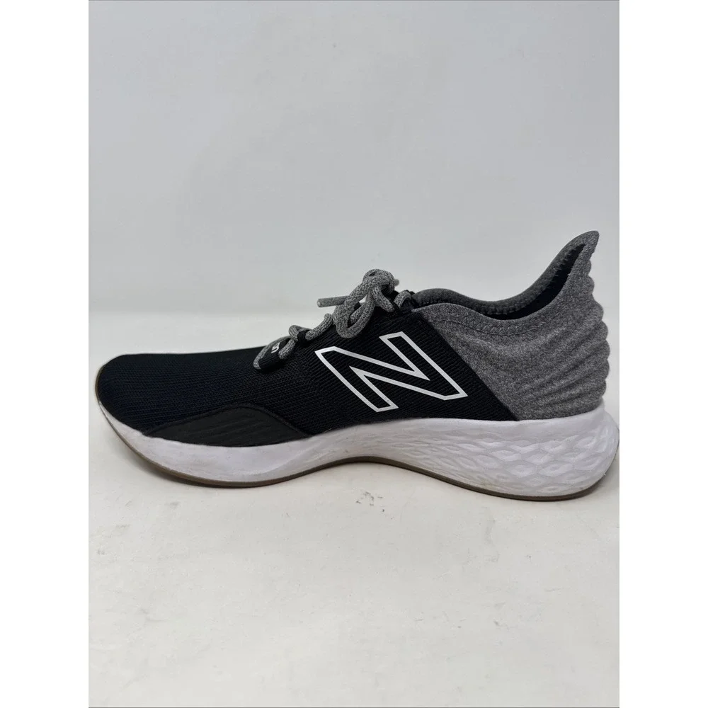 New Balance Fresh Foam‎ Roav Athletic Shoe Black Light Aluminum Boys Size 6